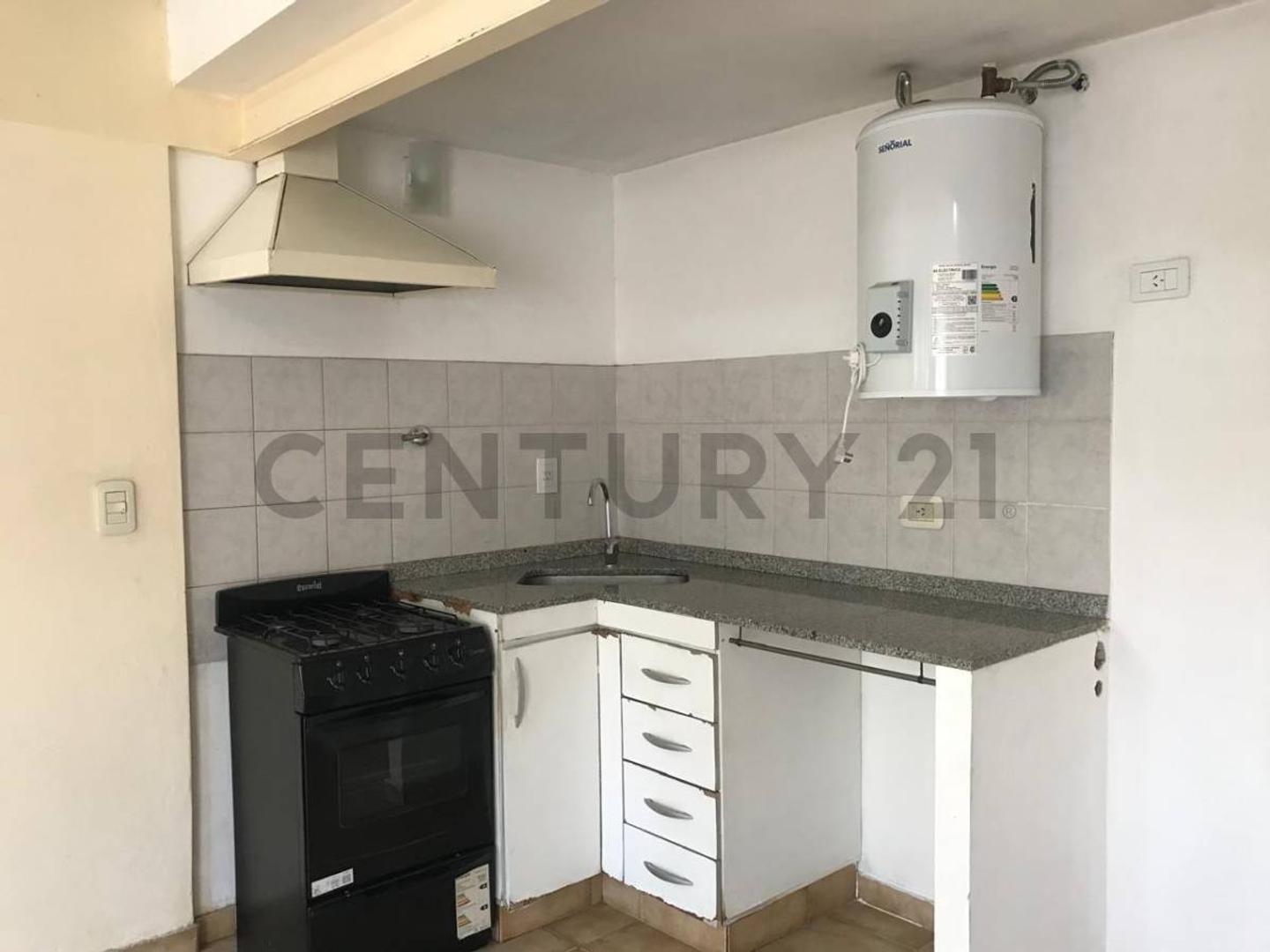 Depto Tipo Casa en Venta en Caseros, USD 37.000