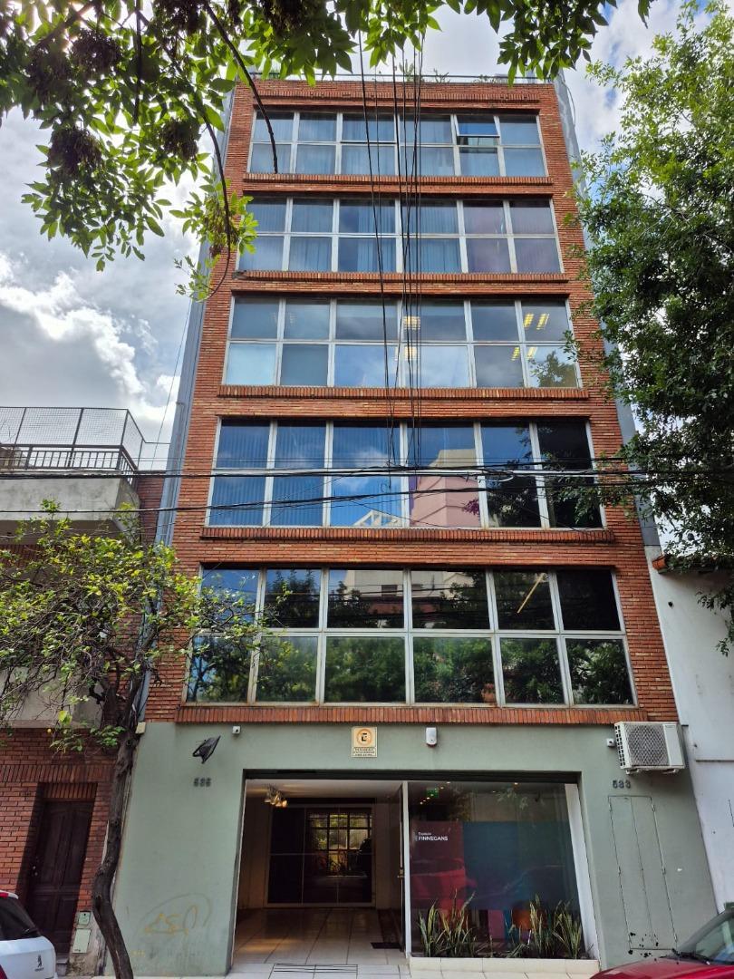 Oficina en Venta al Este