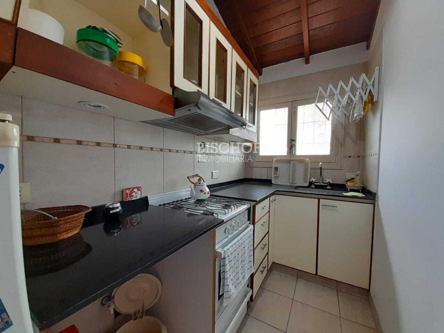 AVENIDA 2 ENTRE PASEOS 107 Y 108