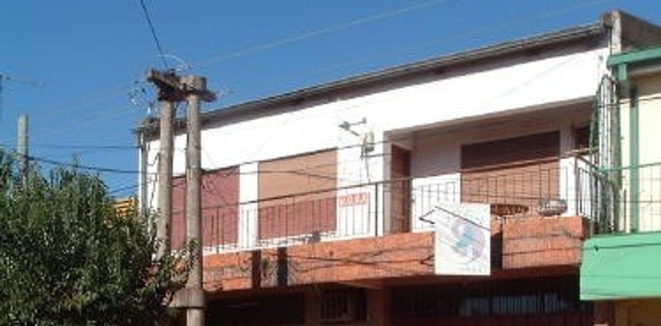 Departamento en Planta Alta en Apóstoles de 100 Mts2