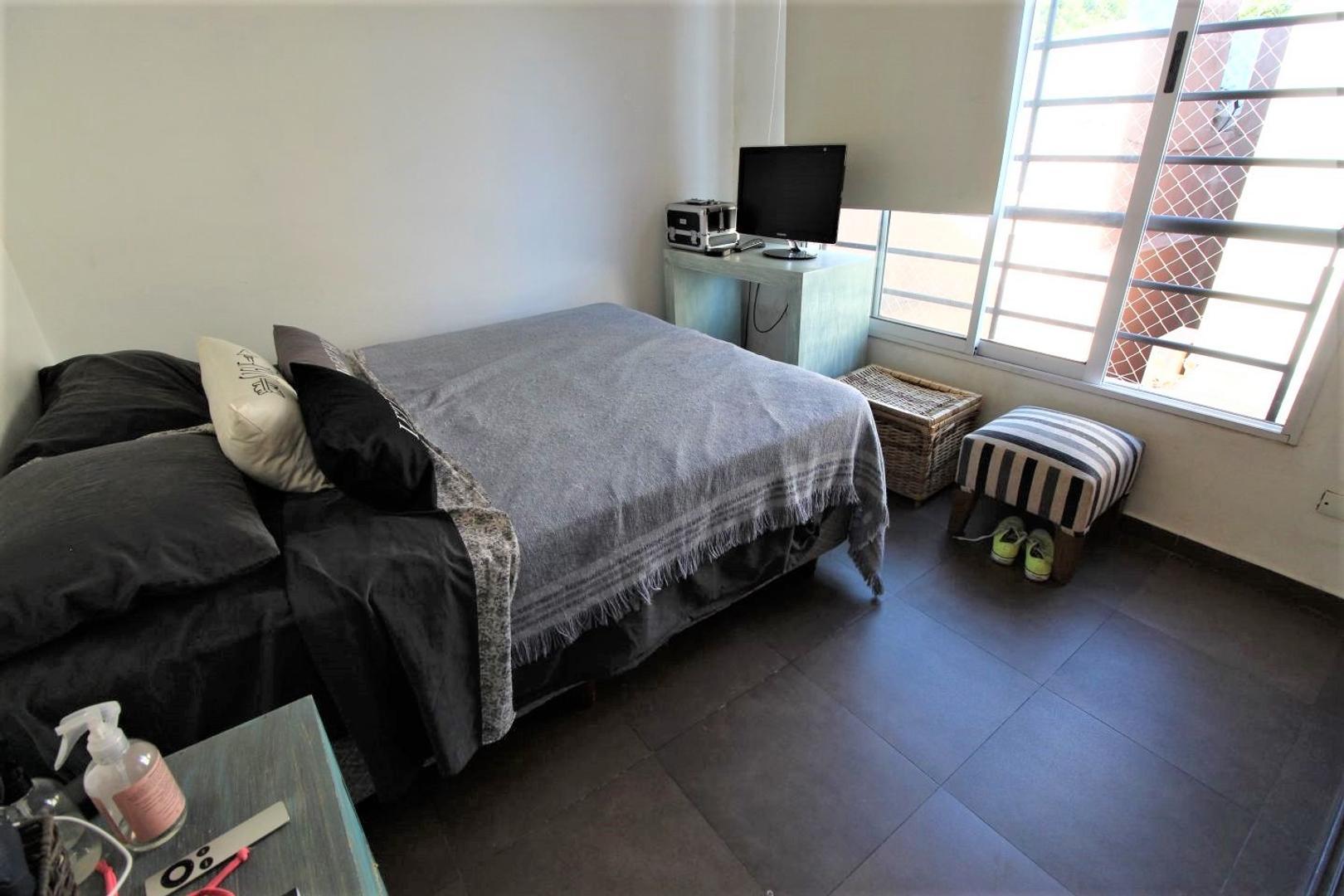 Depto Tipo Casa 4 ambientes con 2 baños