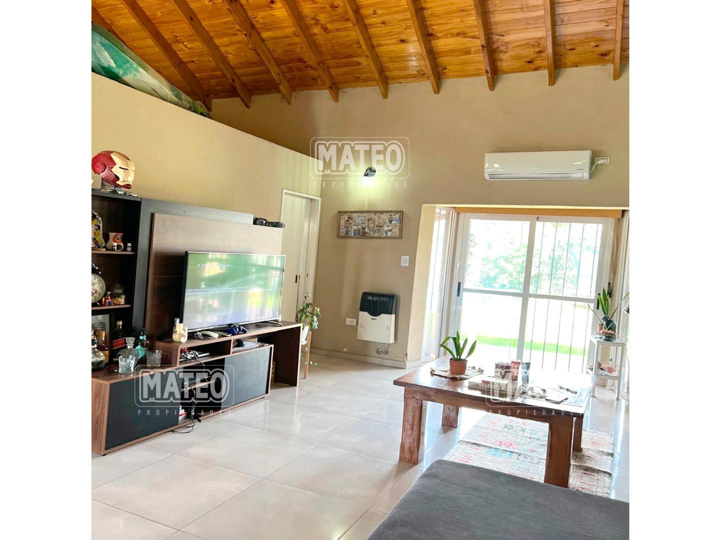 Casa 3 ambientes con 2 baños