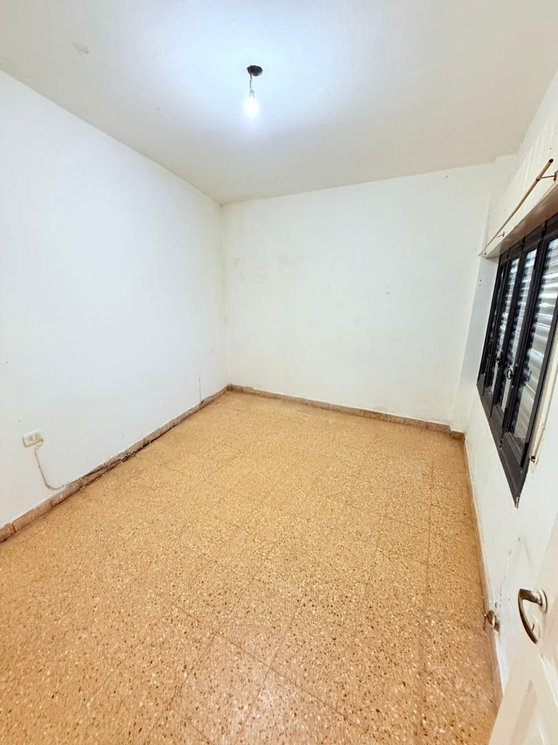 Casa en Alquiler con 1 cochera