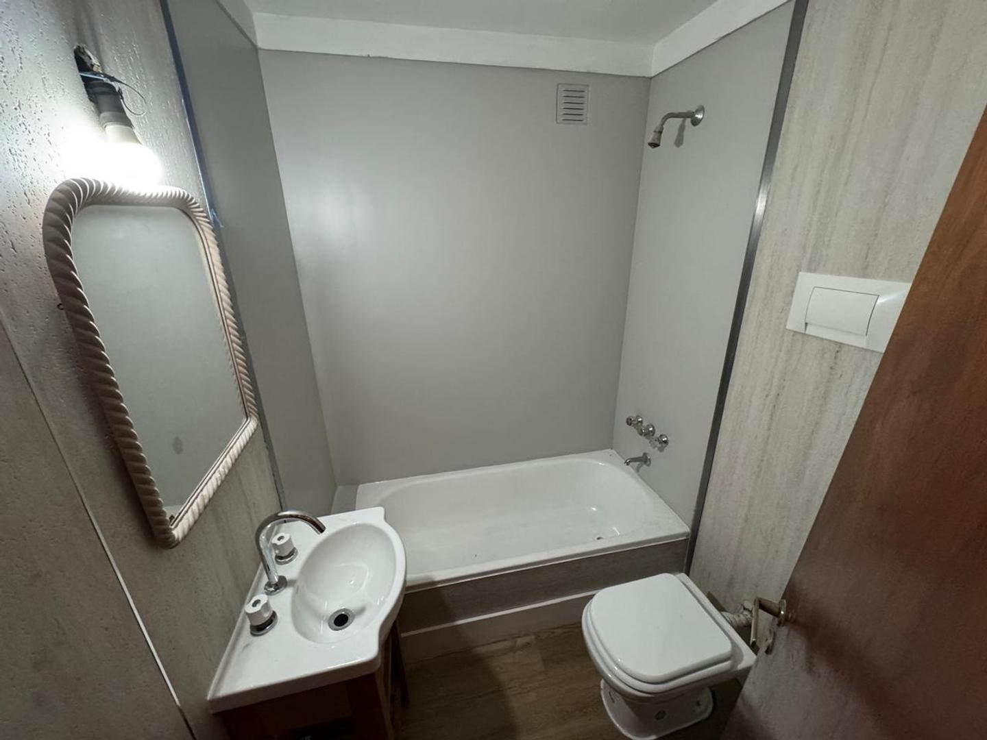 Departamento 2 ambientes con 1 baño