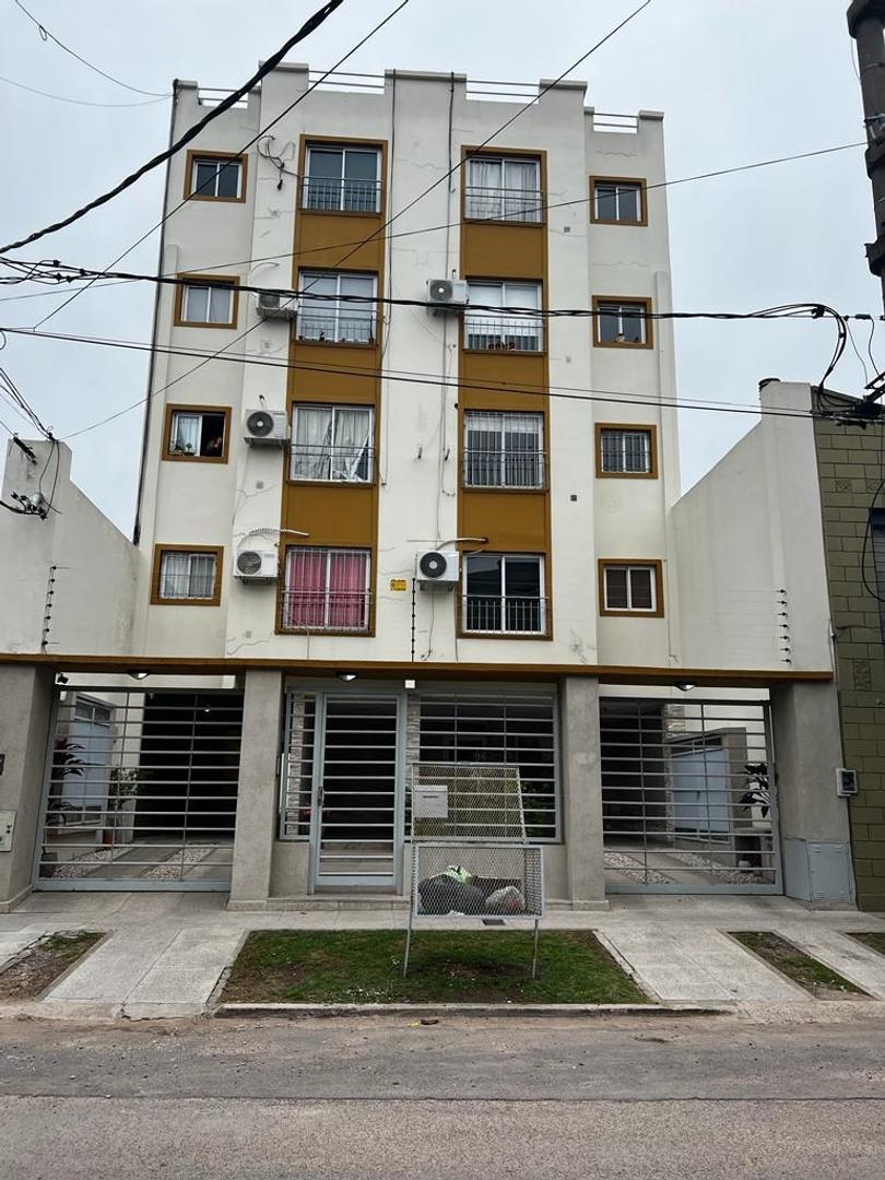 DEPARTAMENTO DOS AMBIENTES AL FRENTE EN ALQUILER