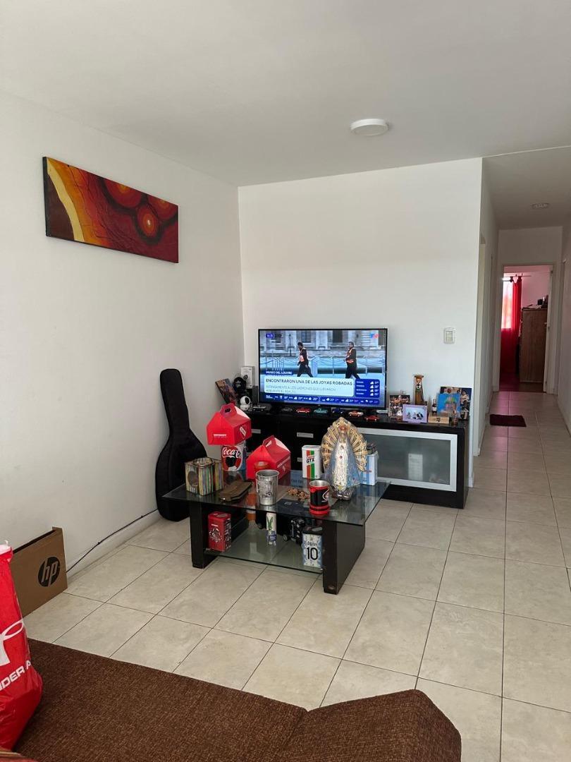 F Onsari 1400, Piso 4