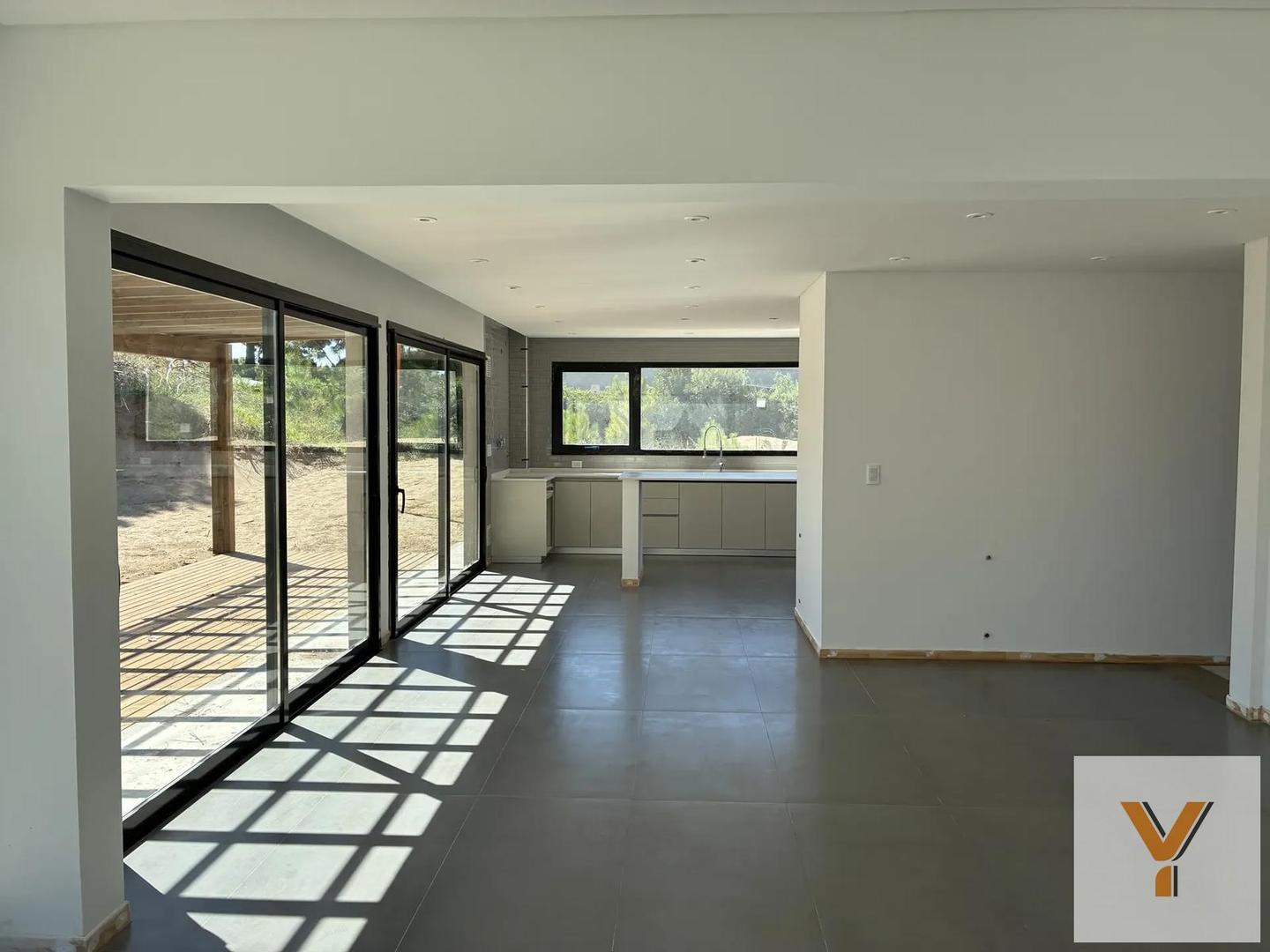 Casa en Alquiler de 4 dormitorios