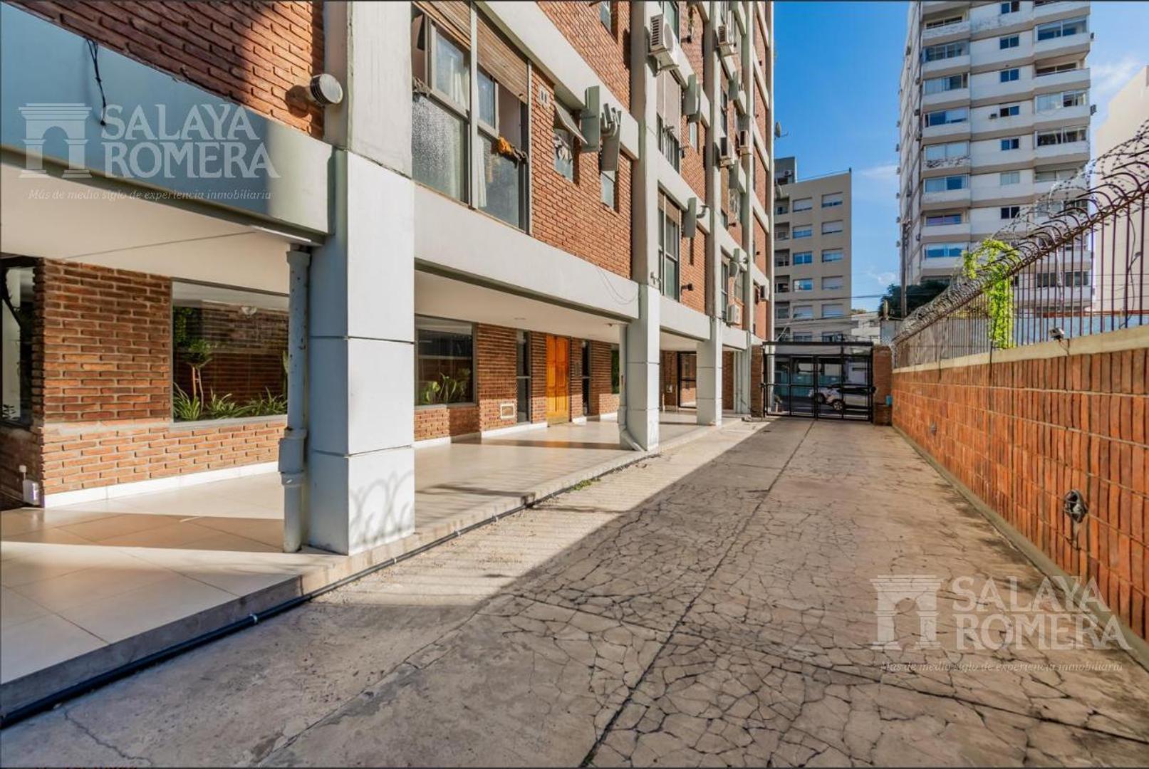 Av del Libertador al 2800