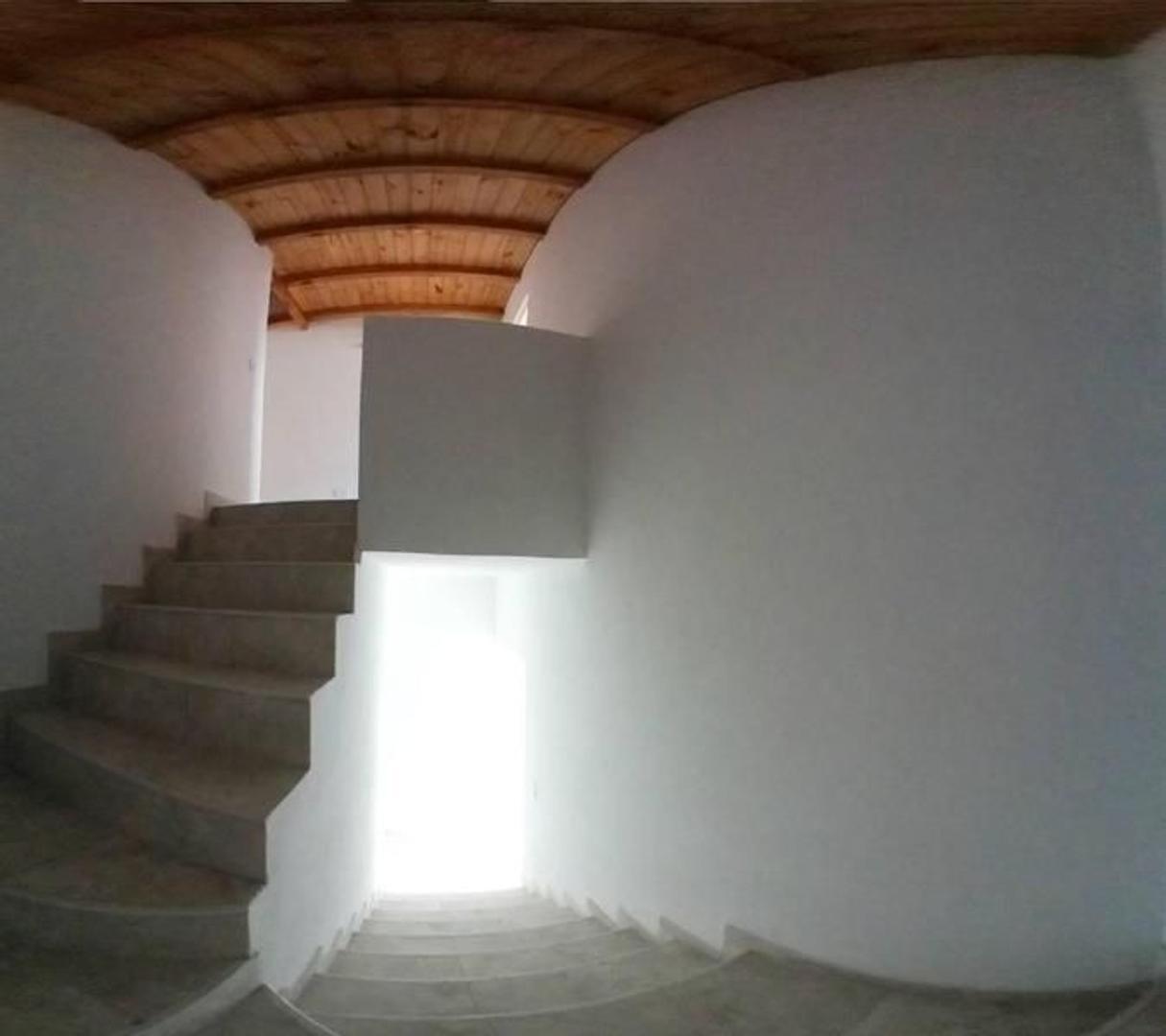 ORR. Venta de Duplex En Muñiz Con Cochera Y Patio