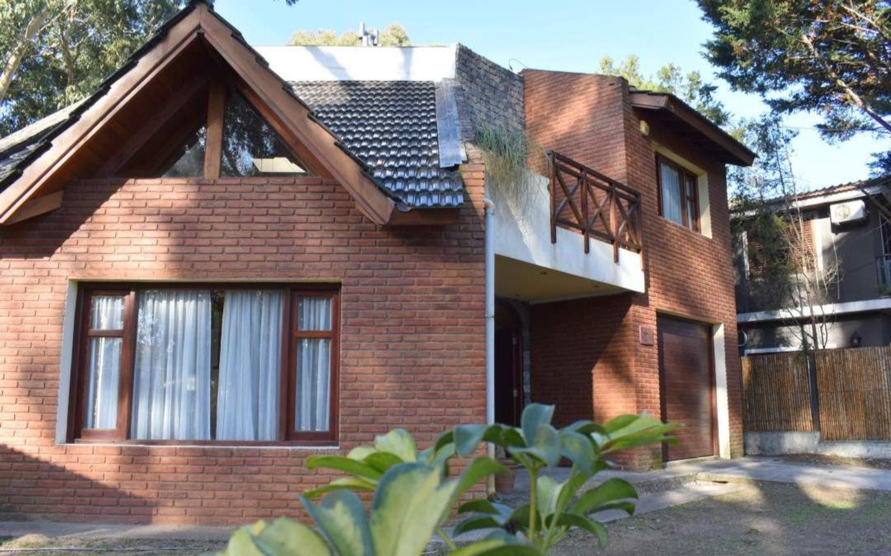 VENTA casa 4 ambientes Santa Teresita