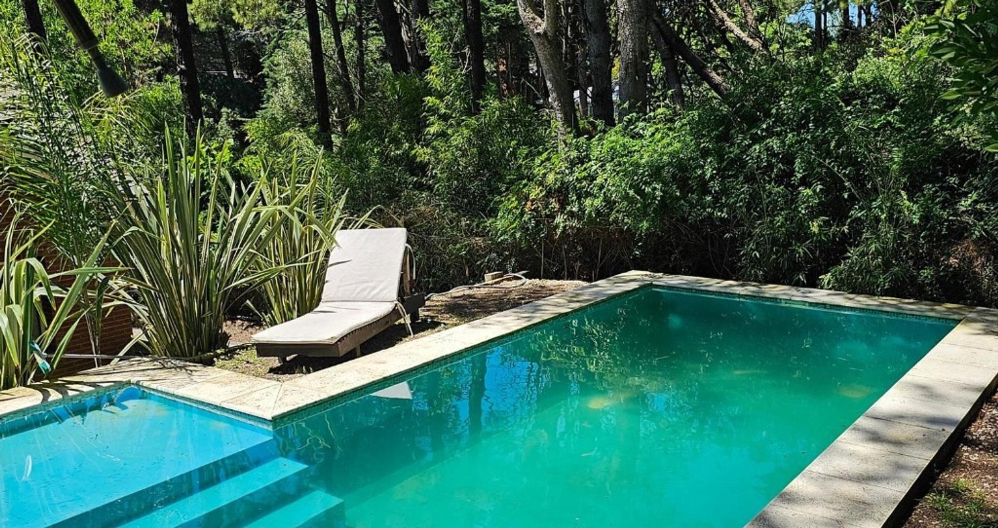 DE LAS HESPERIDES 1300