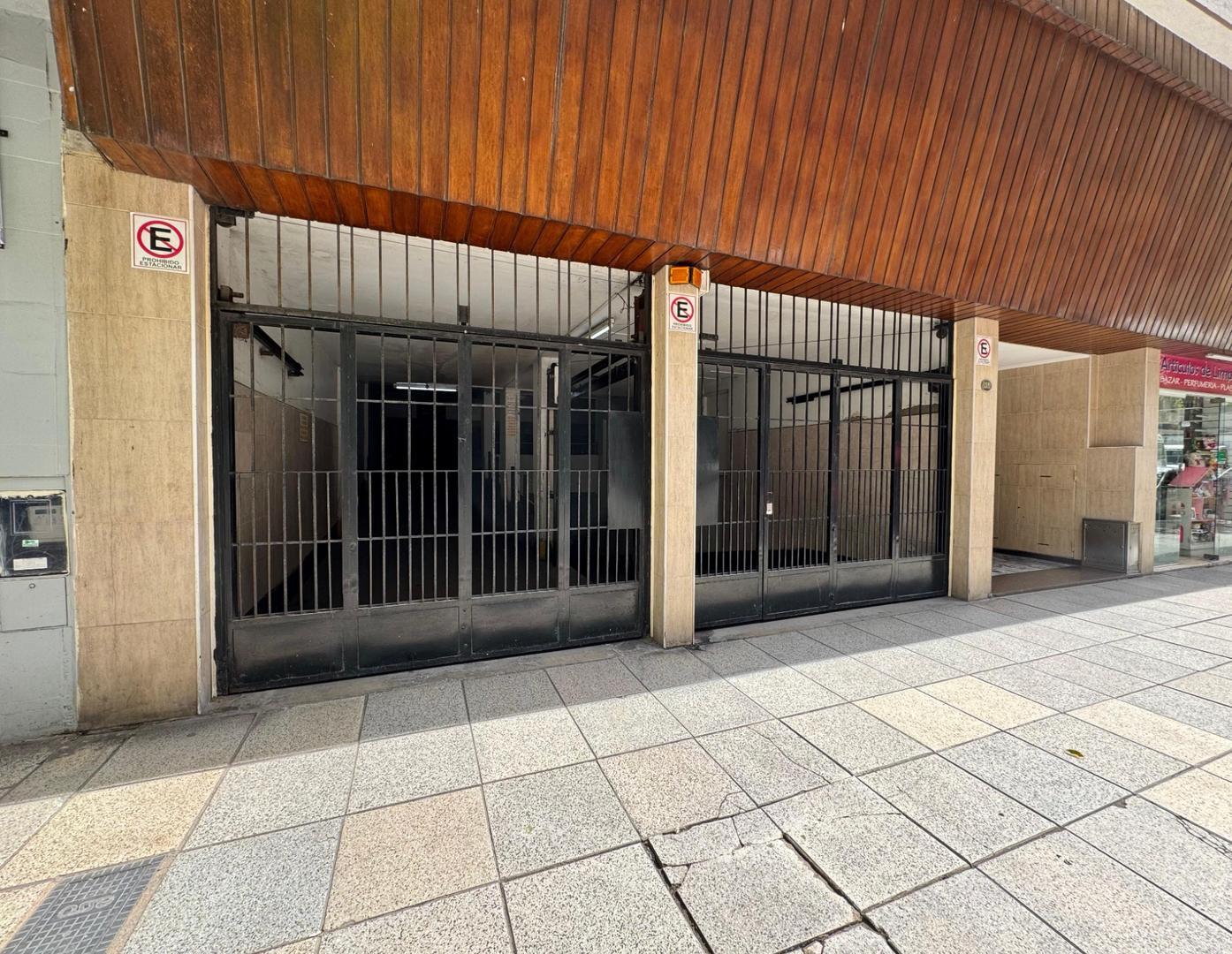 ESPACIO DE COCHERA EN VENTA