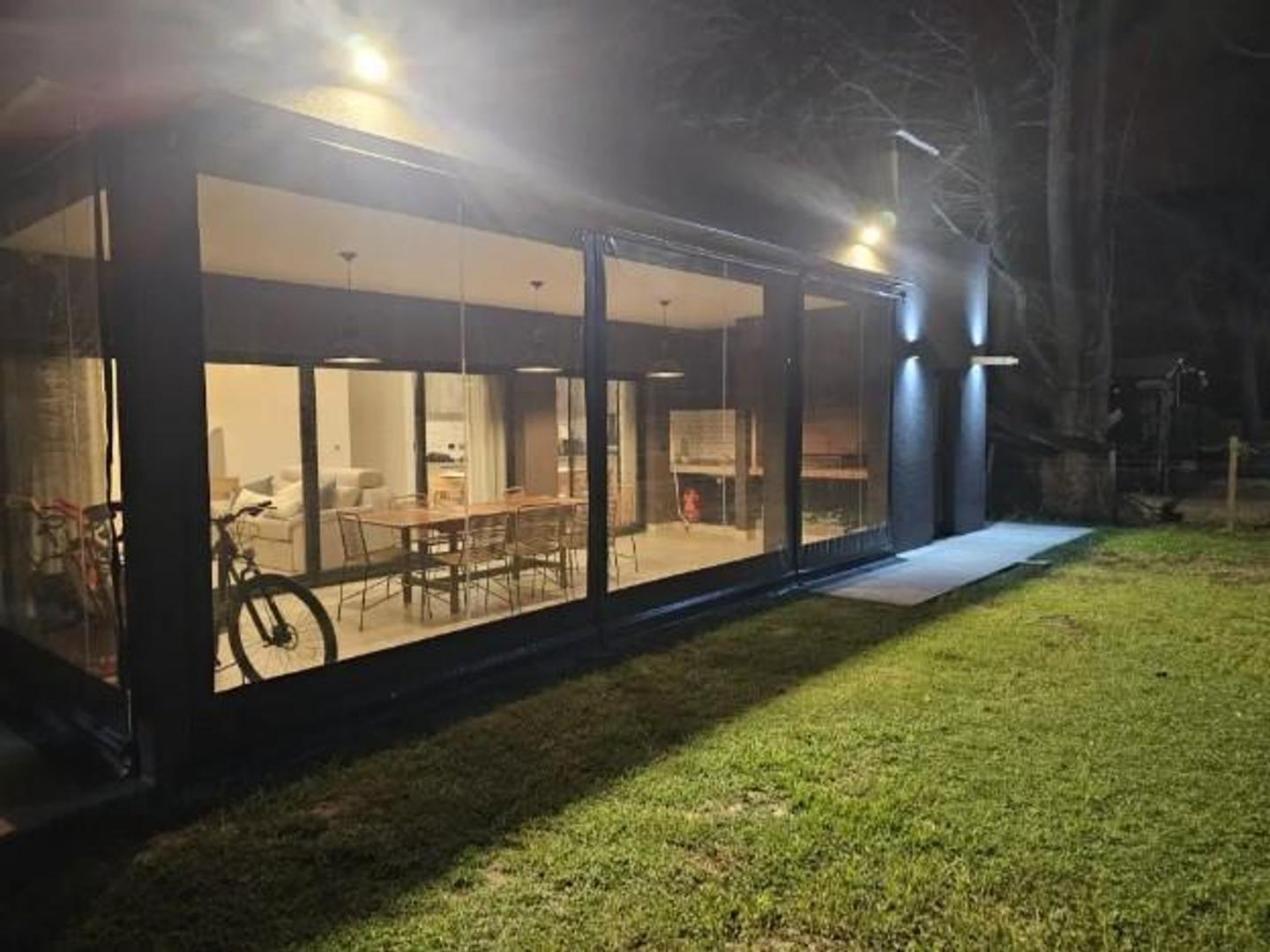 Preciosa Casa en El Bosque C.C. Campana