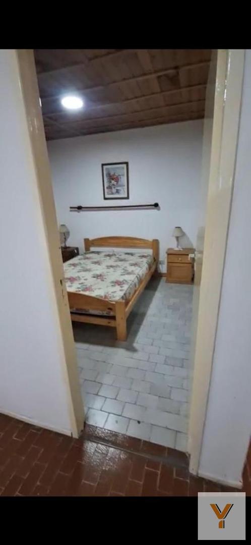 Casa en Venta - 4 Dormitorios 2 Baños - 450mts - Mar Del Tuyu