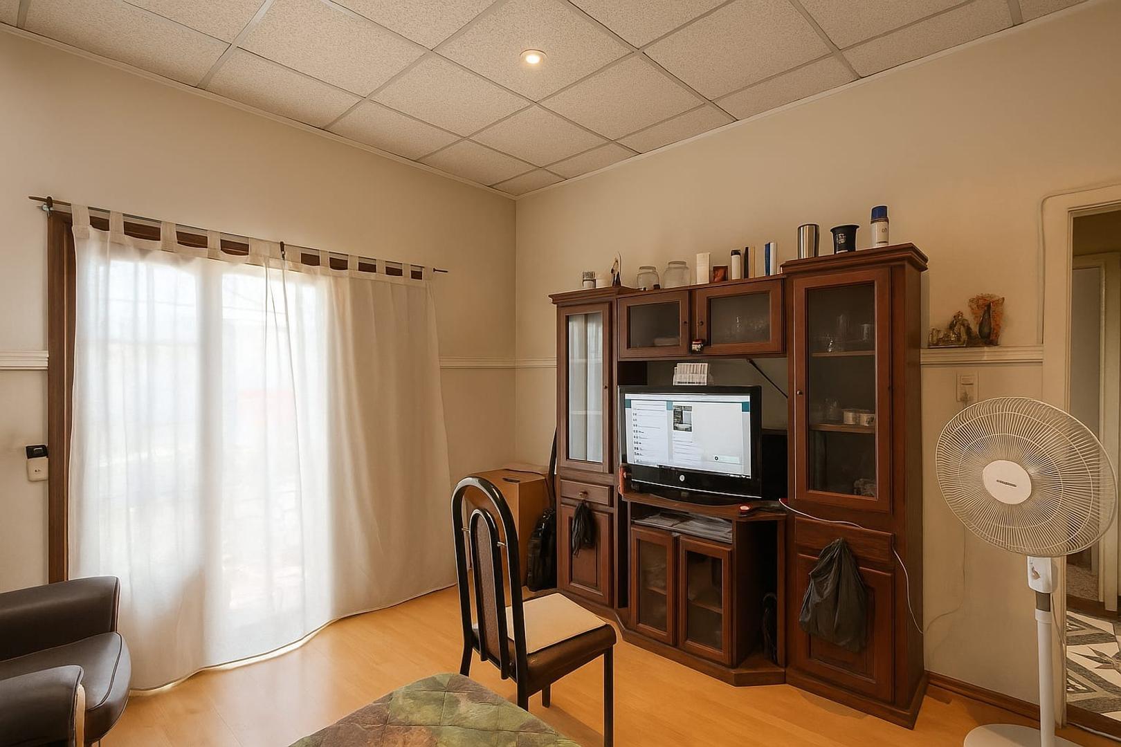 DEPARTAMENTO TIPO CASA 3 AMBIENTES EN VENTA EN WILDE CENTRO