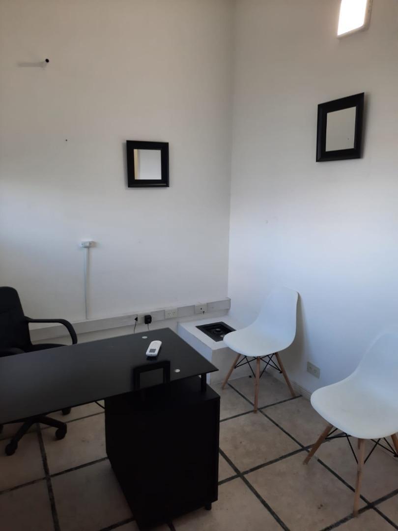 Oficina en Venta al Este