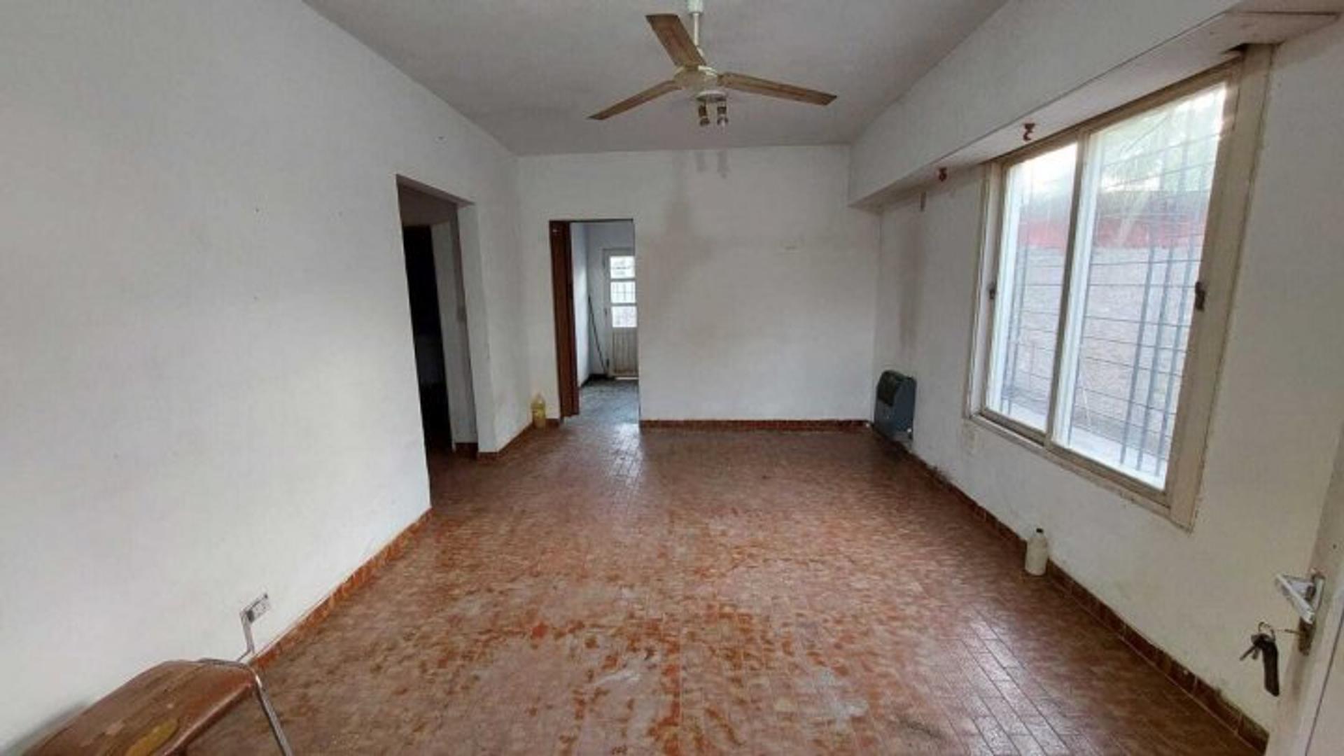 Casa  En Venta En Libertad, Merlo, G.b.a. Zona Oeste