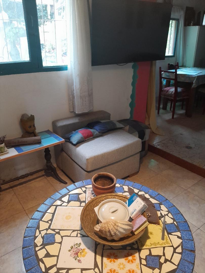 CASA 3 AMBIENTES CON COCHERA BARRIO HIPÓDROMO