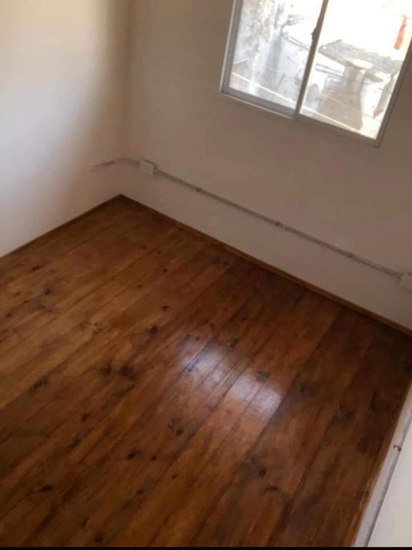 Duplex de 3 ambientes con patio