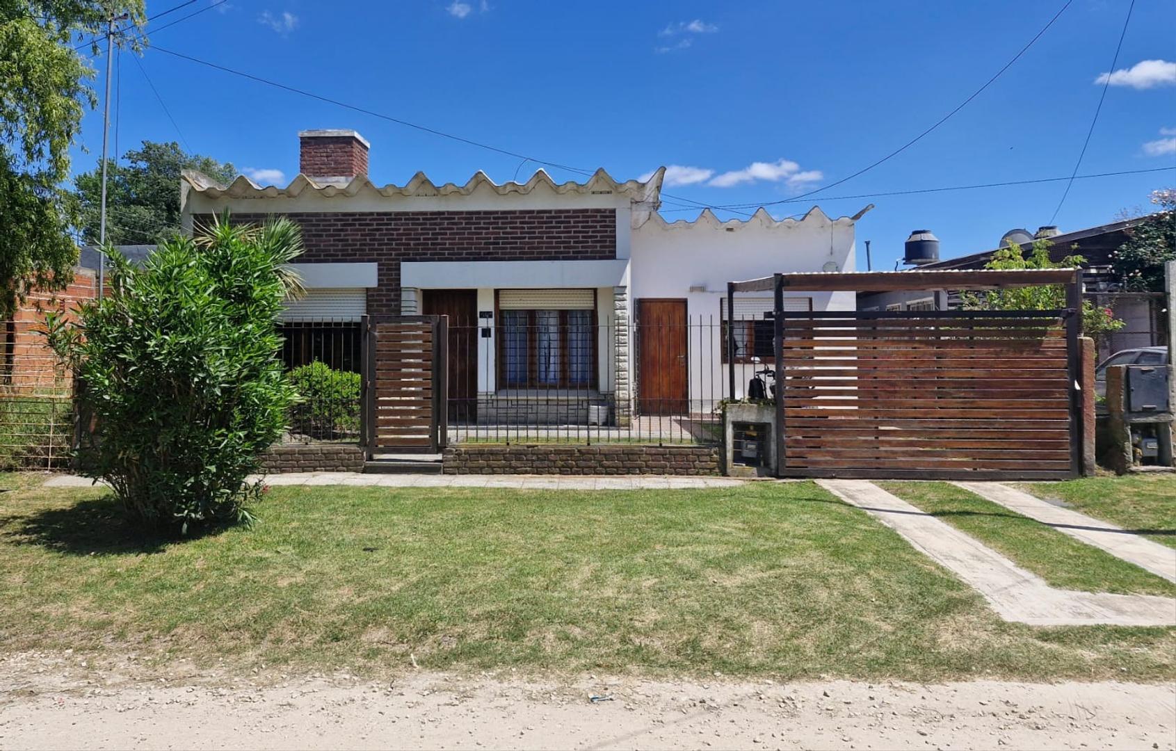 Casa en venta 4 ambientes