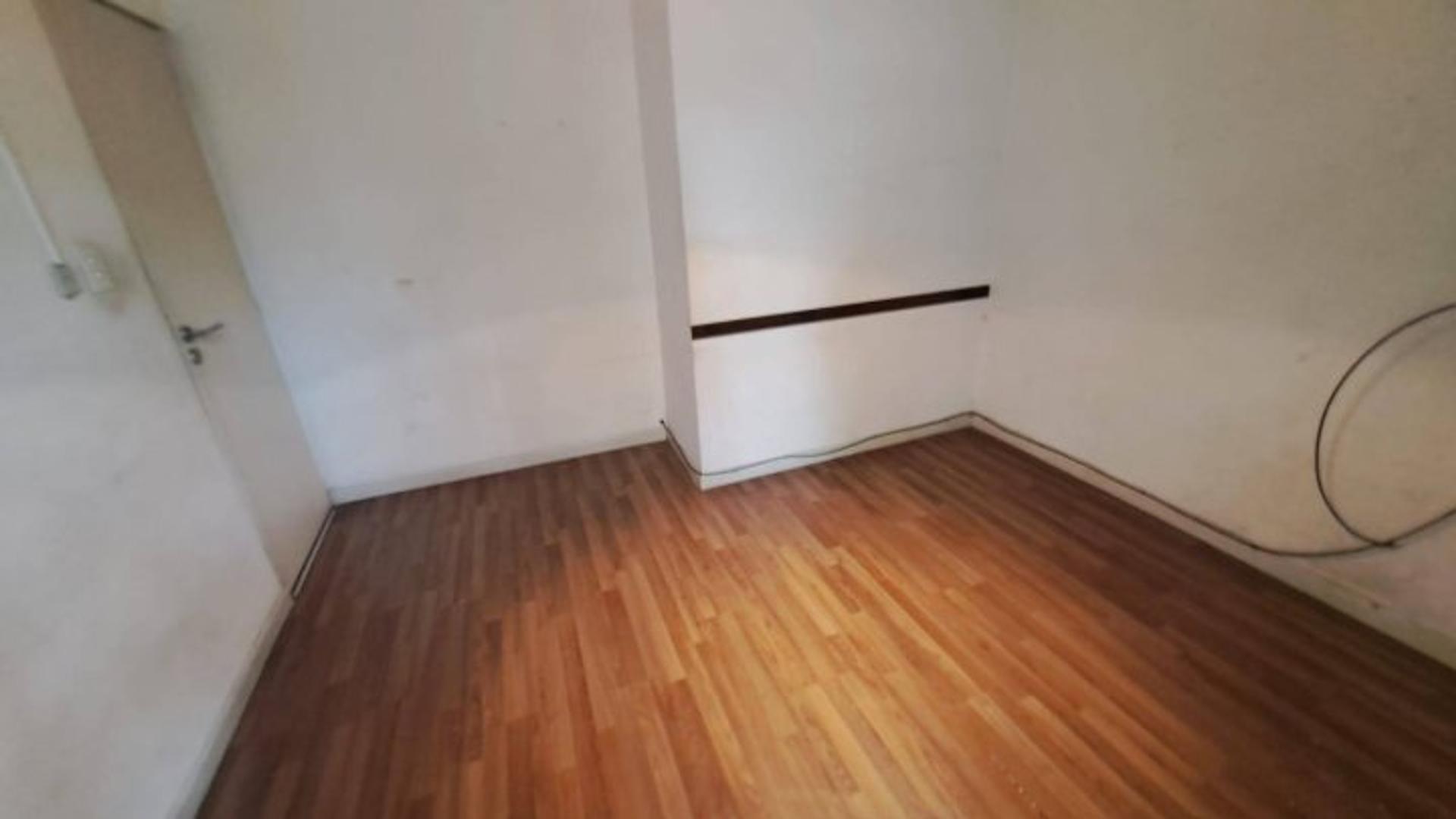 Depto Tipo Casa 5 ambientes con 2 baños