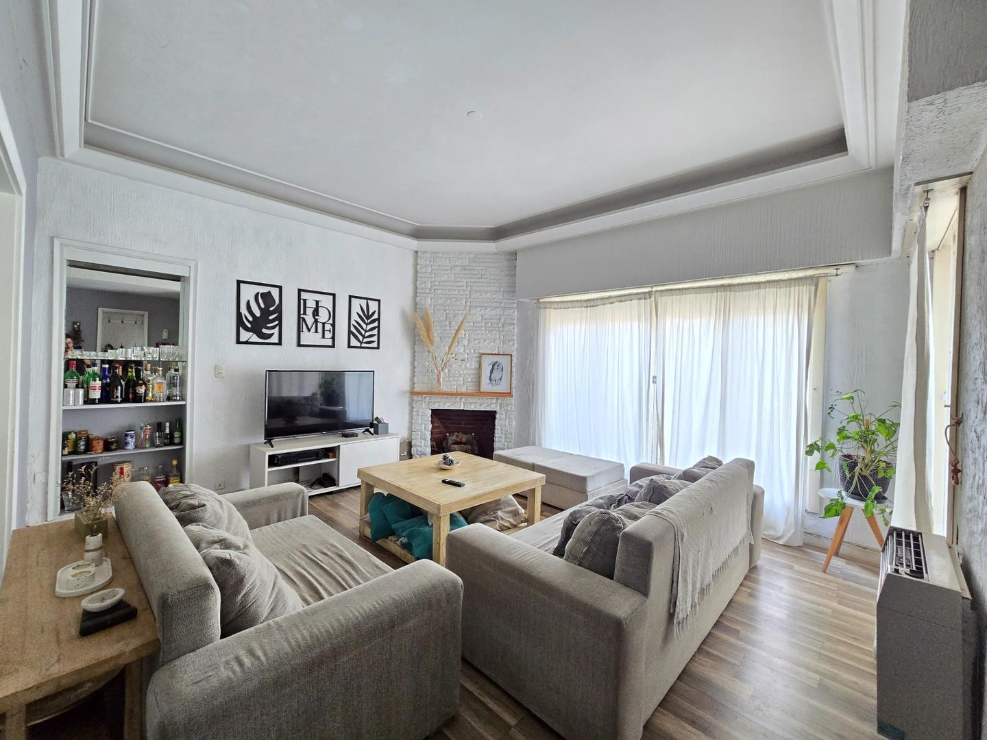 Chalet en Venta en Villa Sarmiento