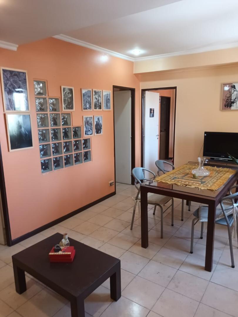 Dpto 3 amb en el centro de Lomas - Apto Profesional