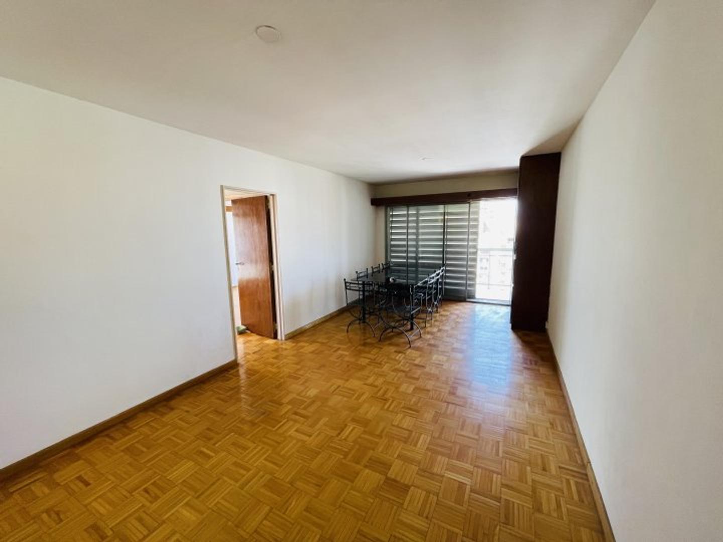 Cordoba 947 , Piso 11