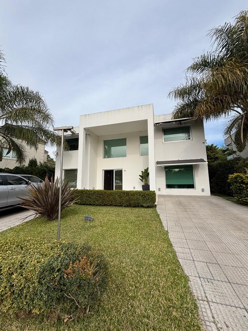 Casa en venta - Las Acacias de Hudson