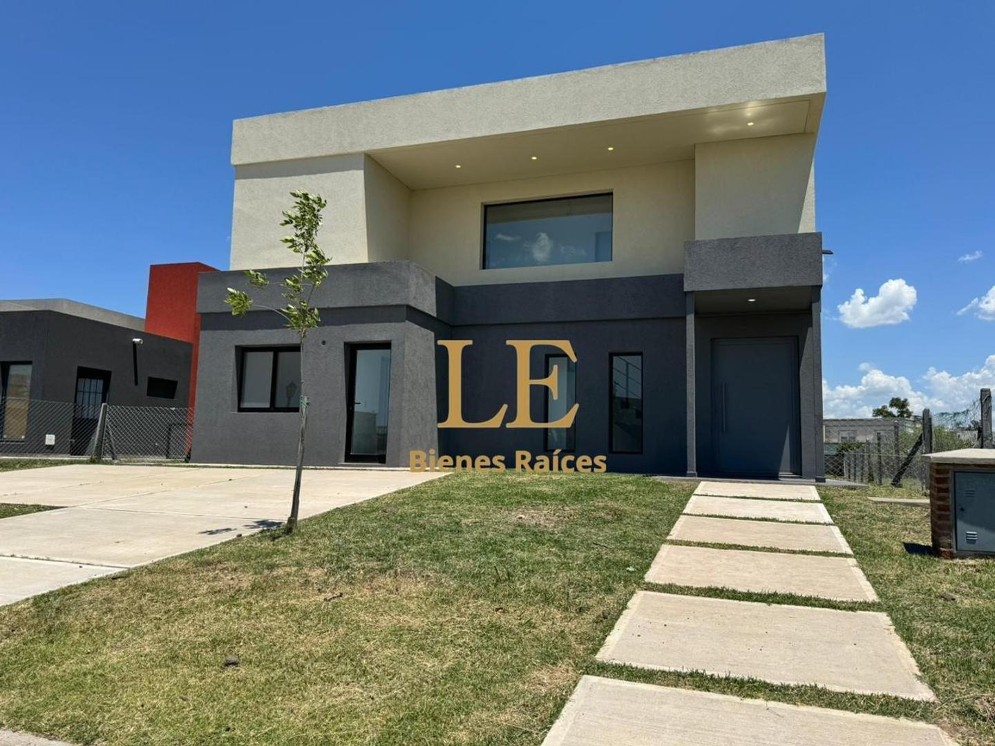 Venta casa en Santa Lucia, 3 dorm. Pilar del Este.