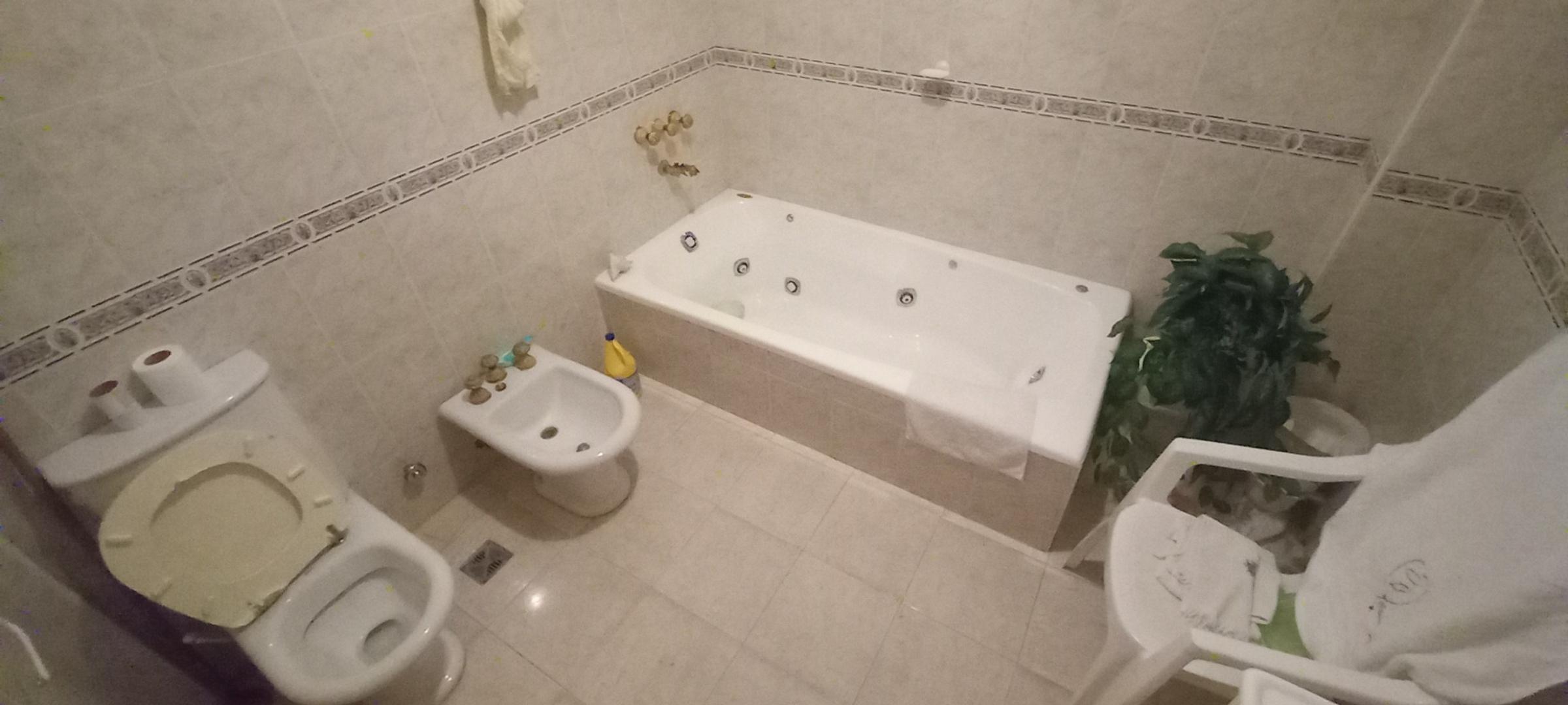 Depto Tipo Casa en Venta con 3 cocheras