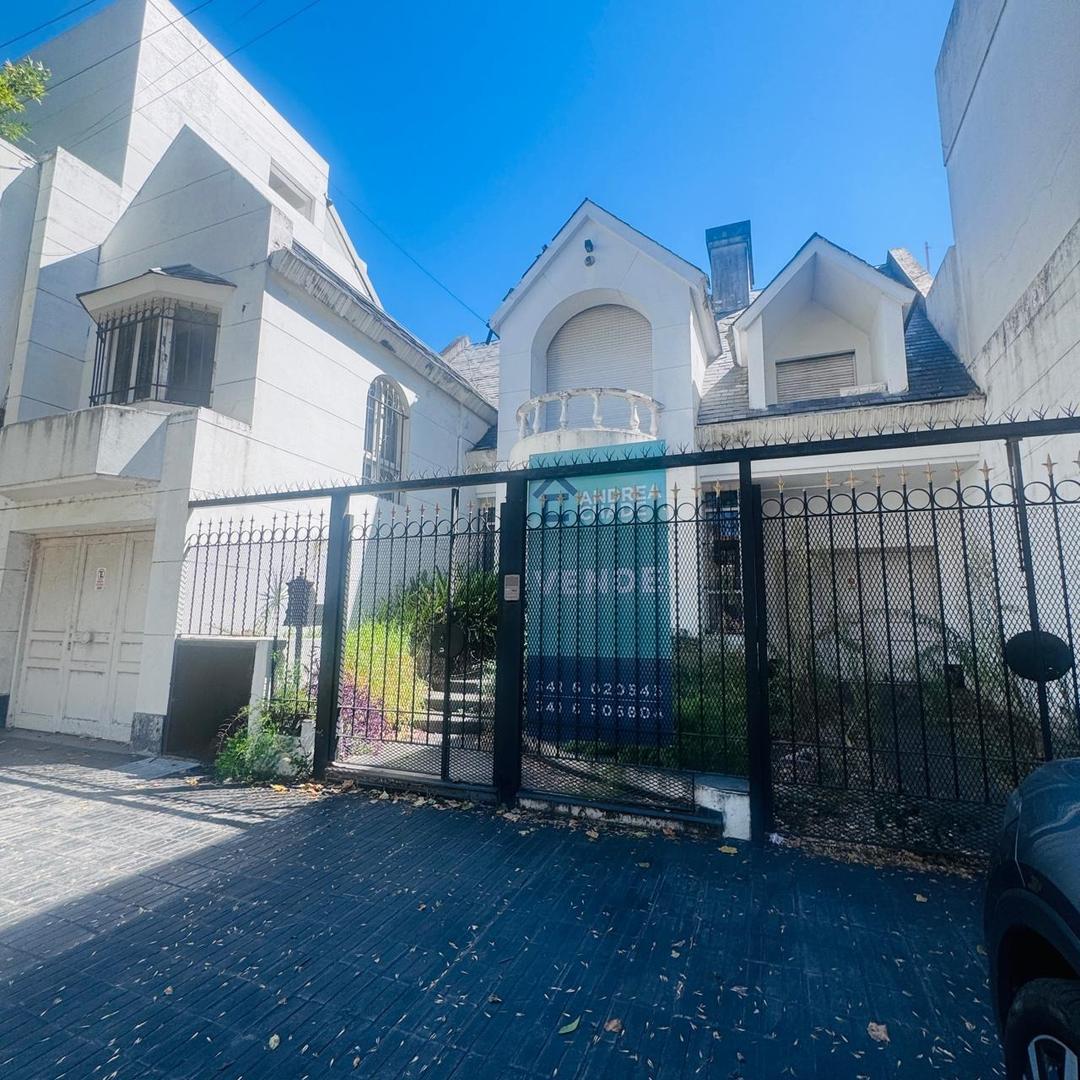 IMPONENTE CASA EN ABASTO