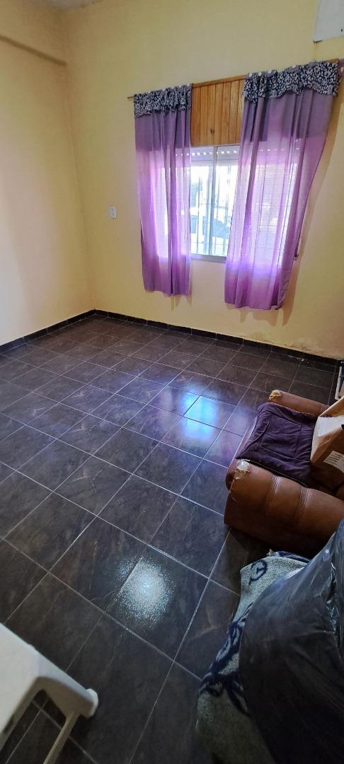 CASA EN VENTA 3 AMBIENTES JARDIN Y COCHERA RAFAEL CASTILLO