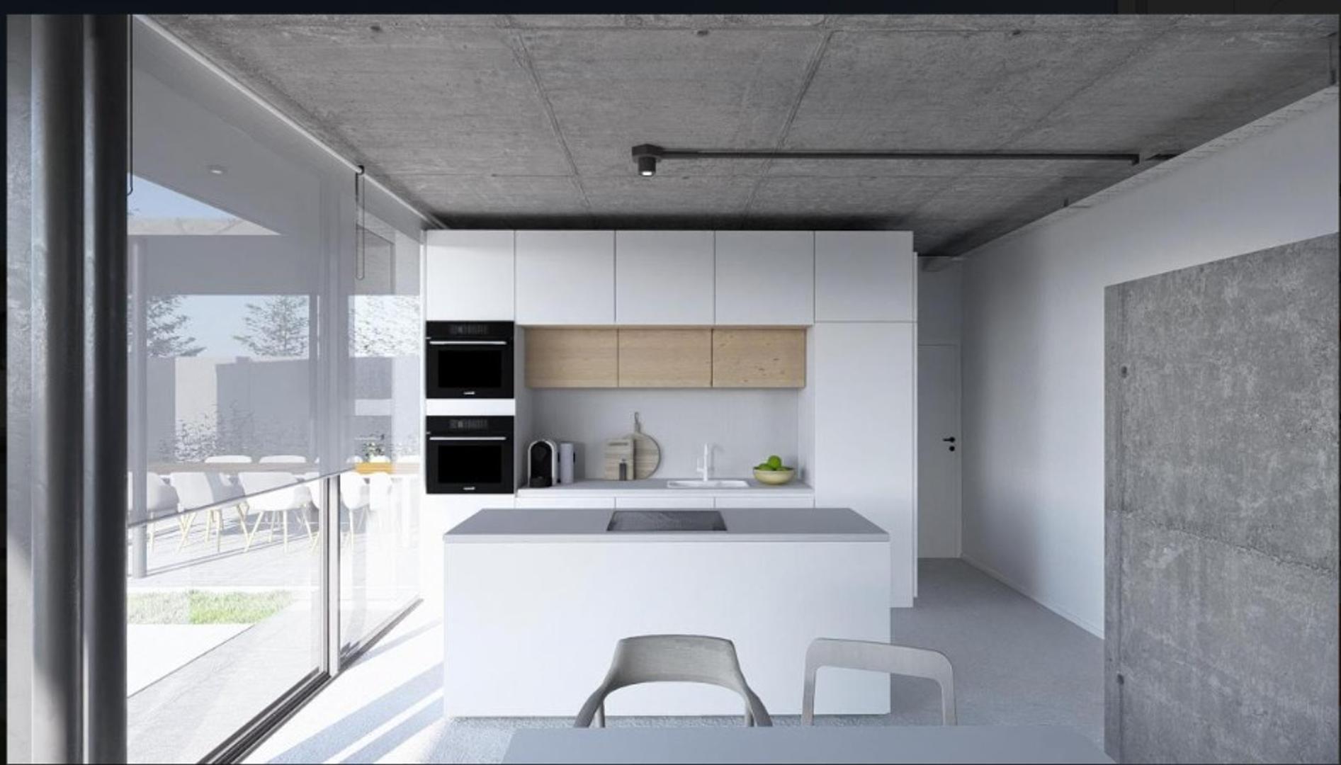 Casa en Alquiler con 3 cocheras