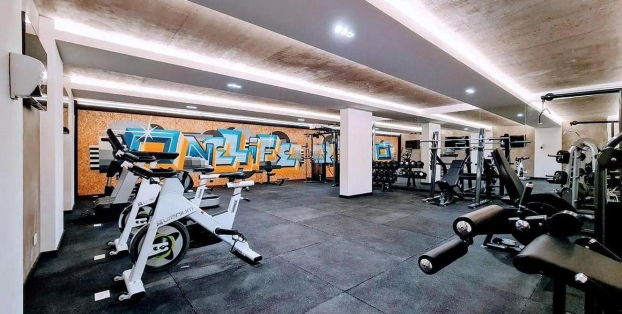 Mendoza 5600, Piso 8