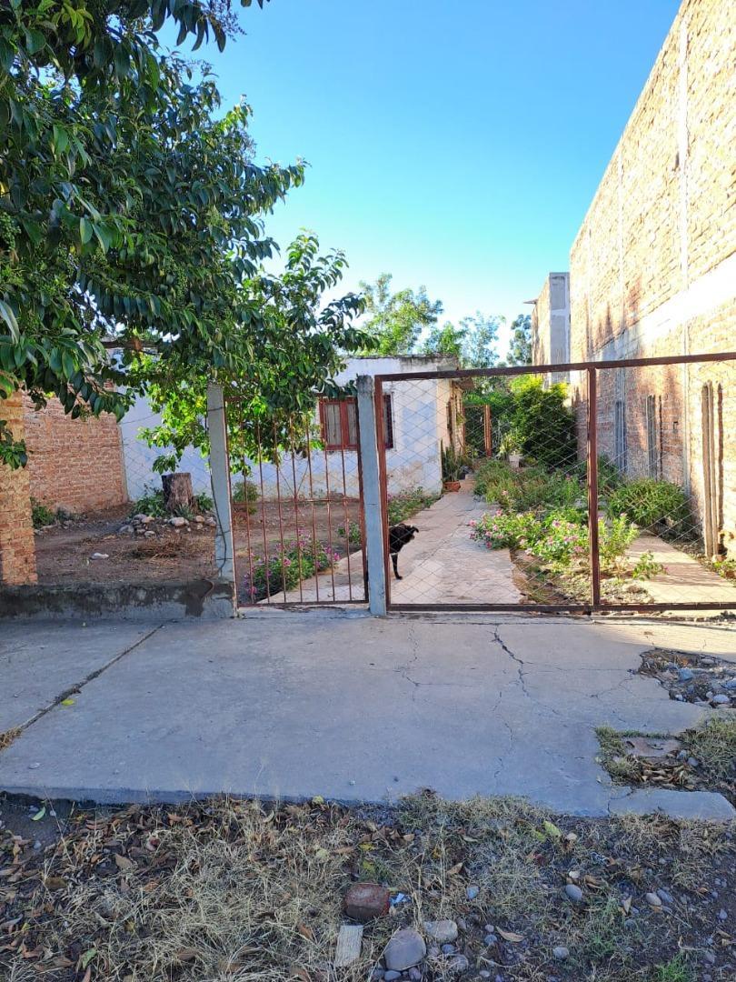 CASA EN VENTA B COOPERATIVA  EN GUEMES