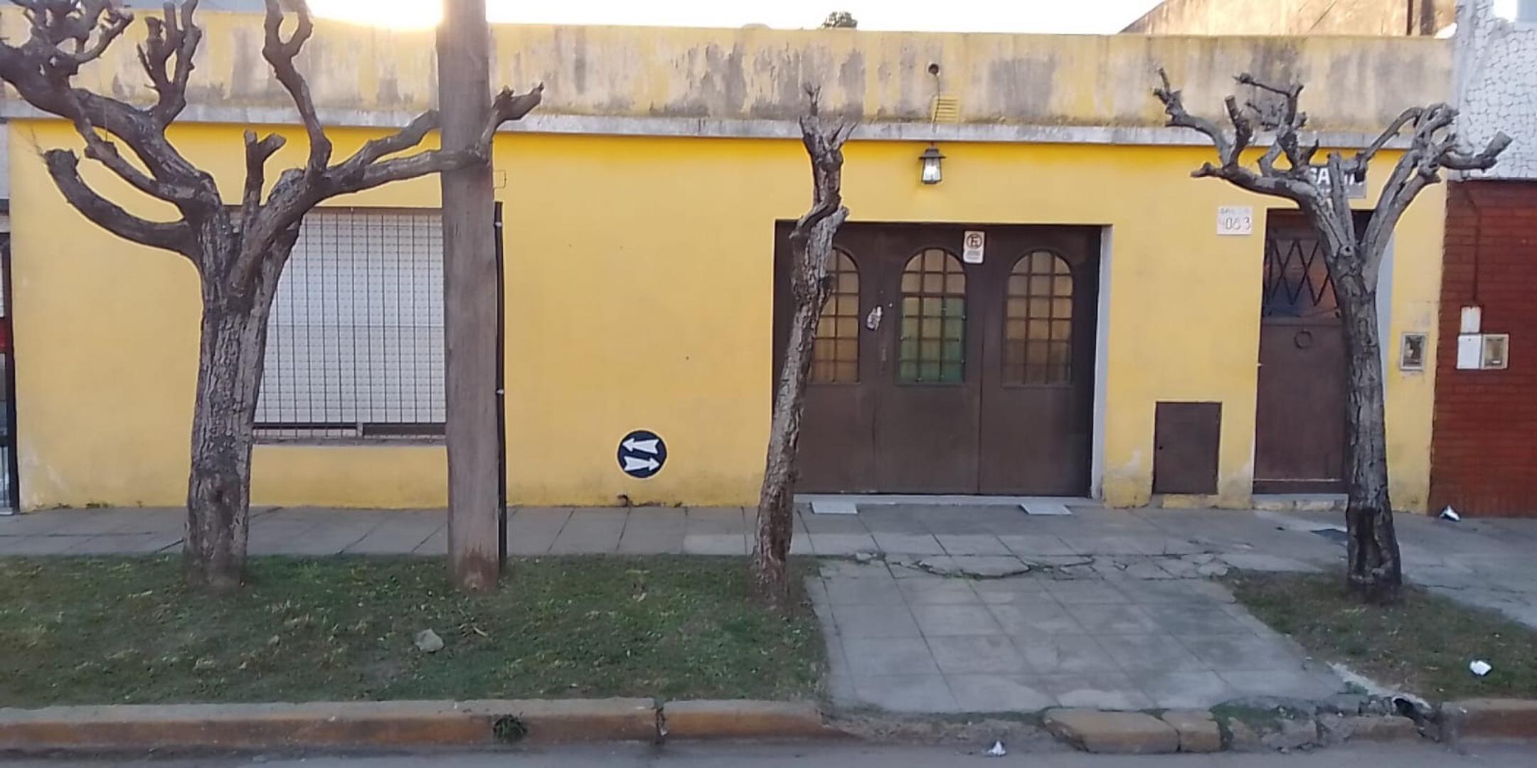 DOS CASAS EN LOTE PROPIO EN LOTE DE 10 X 30 MTS