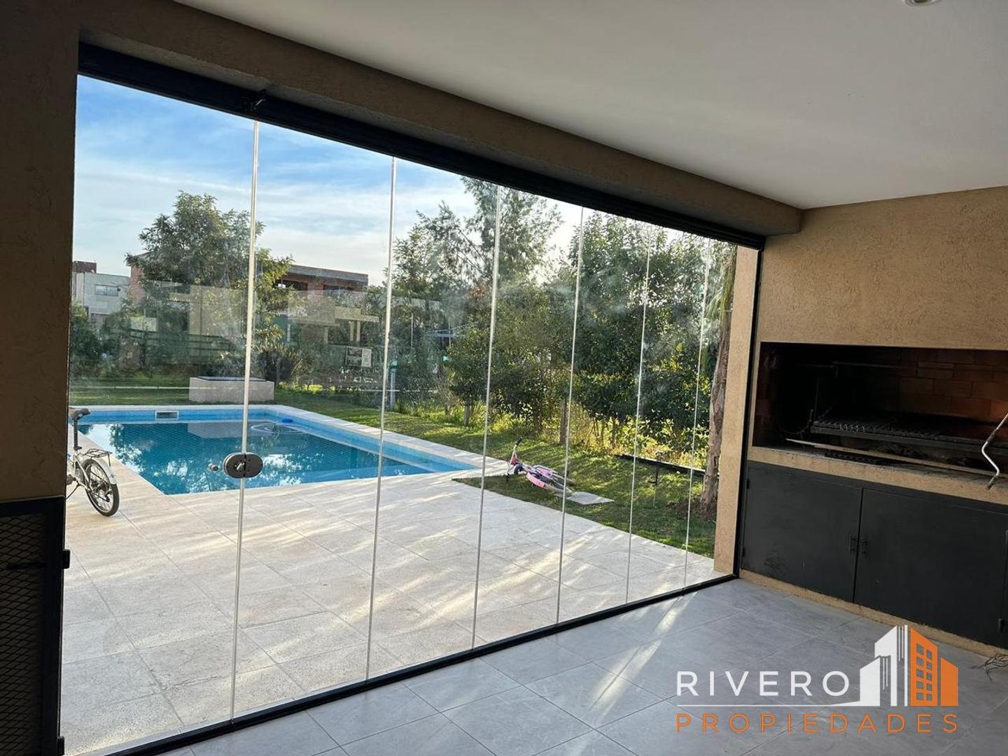 Casa 4 ambientes con 3 baños