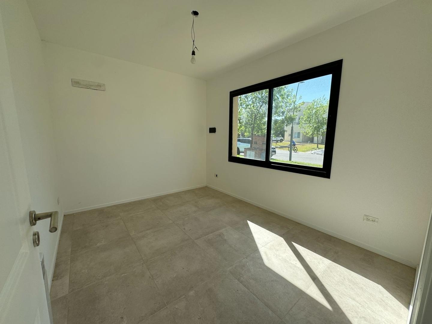 Casa en Barrio Las Araucarias, Puertos del Lago