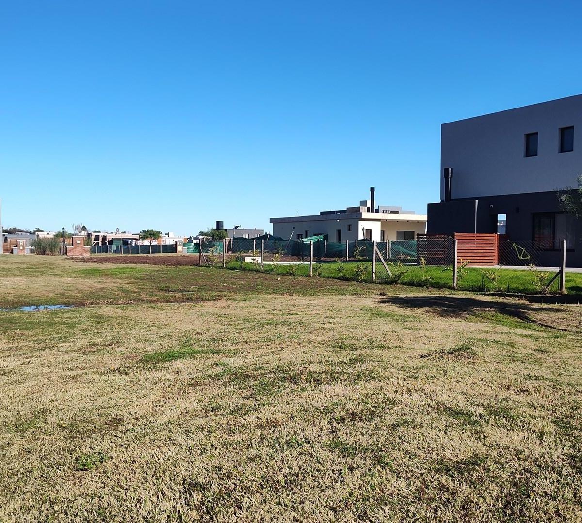 Lote Venta En Barrio Santa Elisa 200