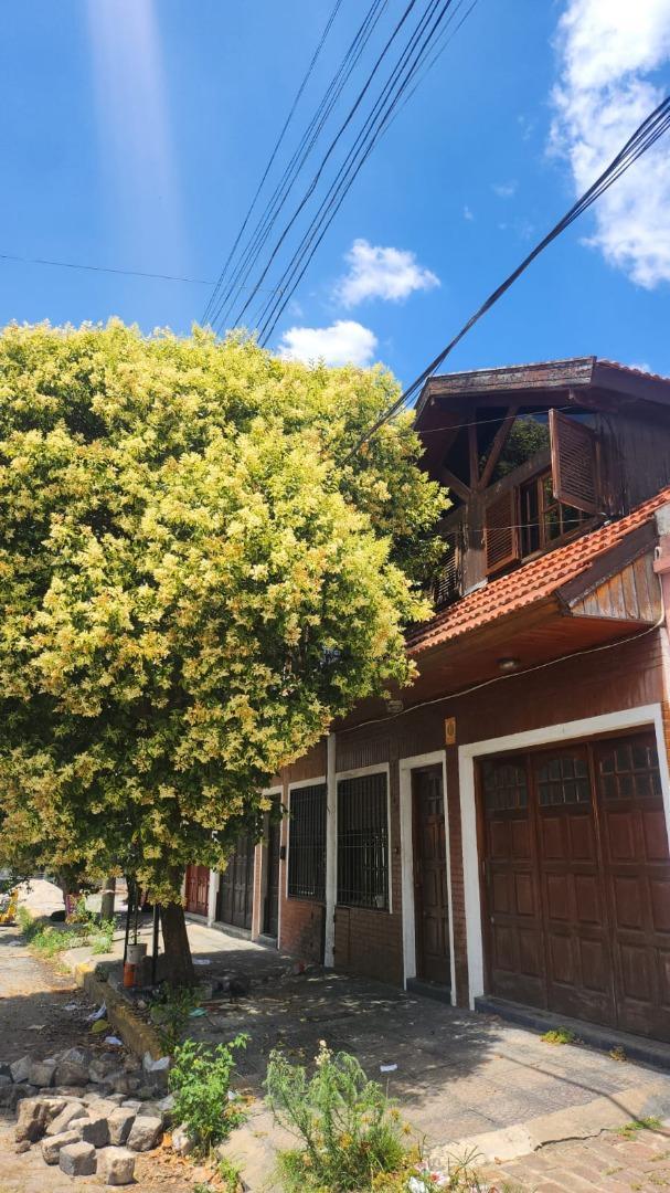 PH al frente con cochera - Temperley