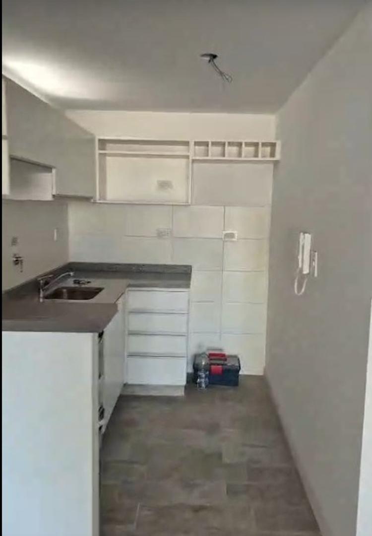 Av Directorio 2900, Piso 3