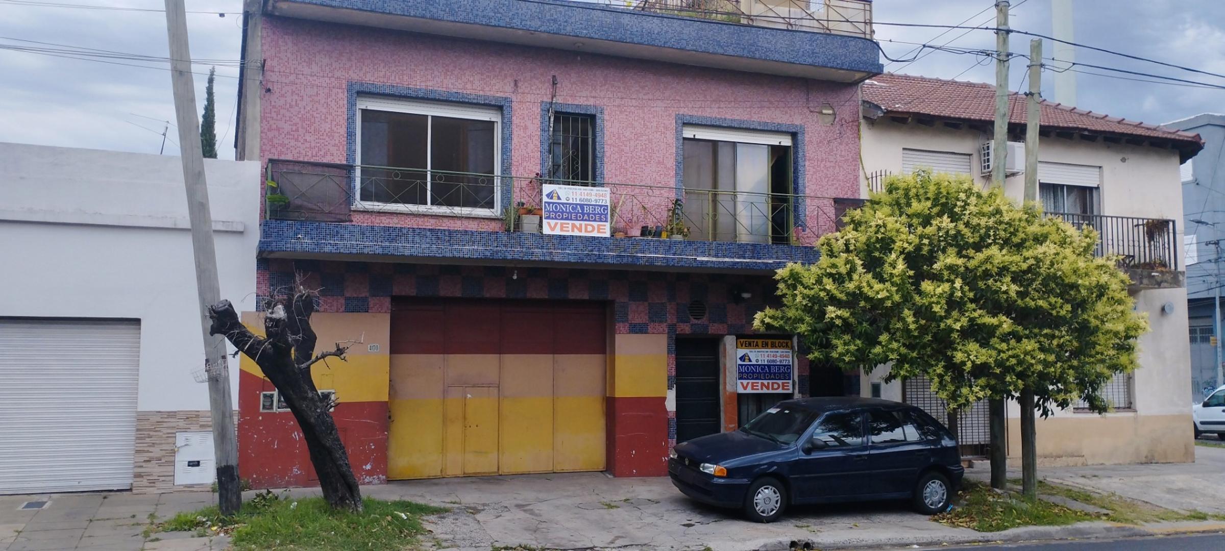 Venta en Block . Departamento con local sobre avenida