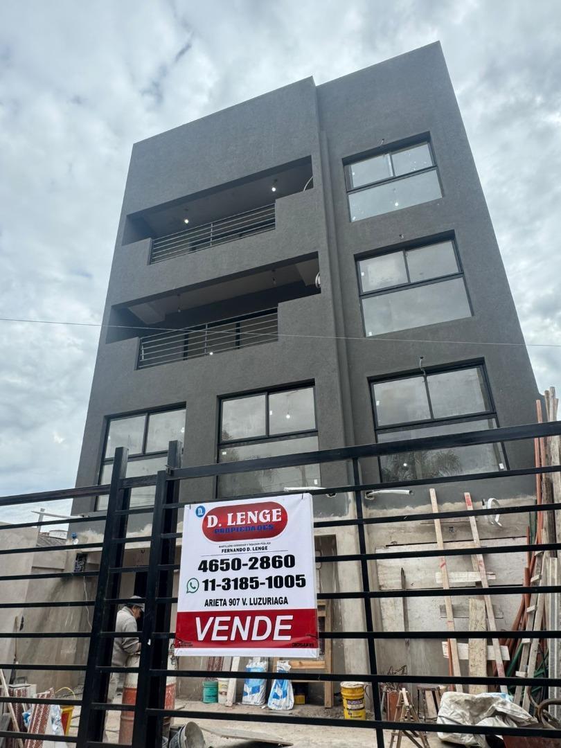 Carabobo 2245 , Piso 3