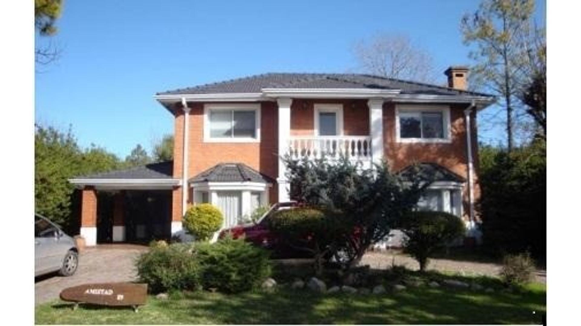 CASA EN EXCELENTE COUNTRY