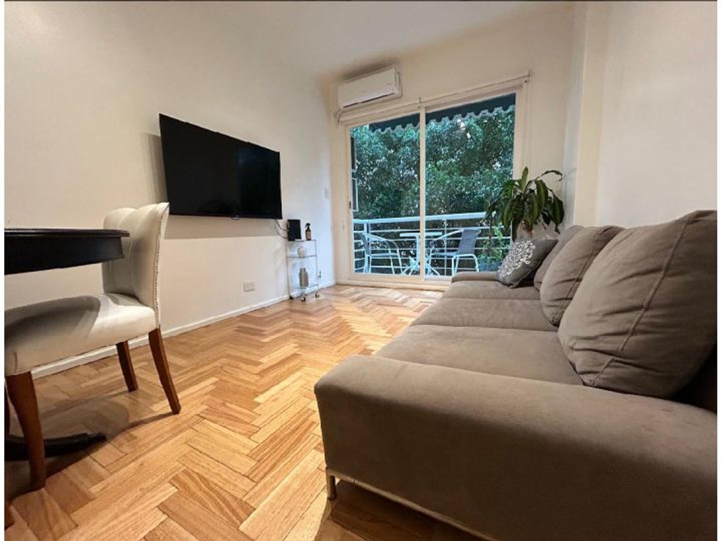 Paraguay 3500 , Piso 4