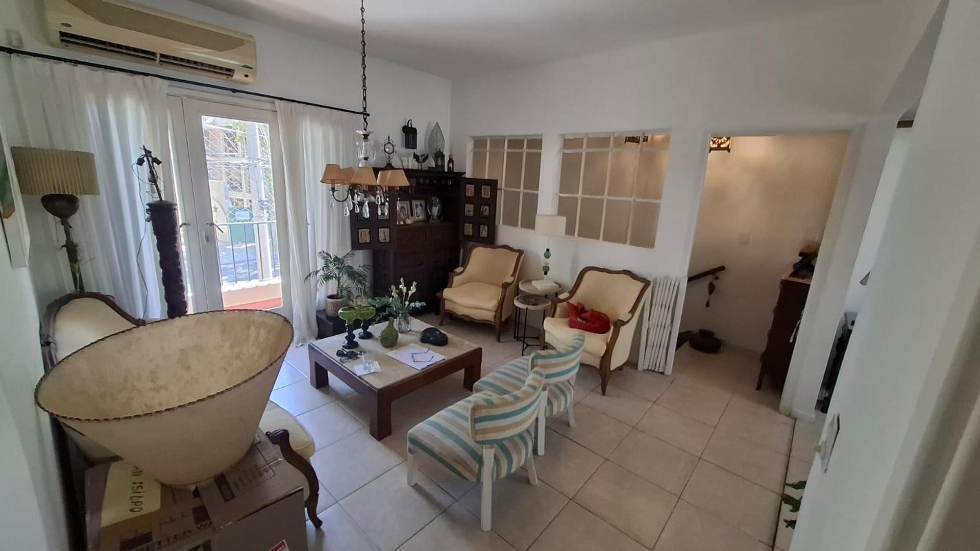 Depto Tipo Casa en Venta de 4 dormitorios