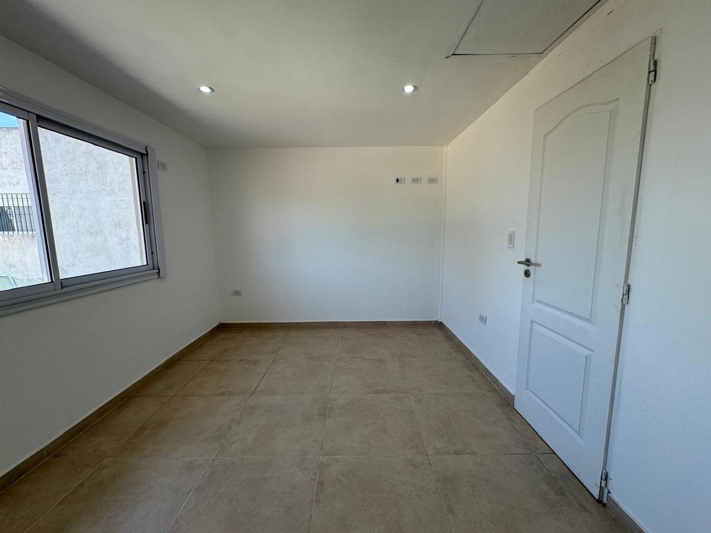 Departamento 3 ambientes con 2 baños