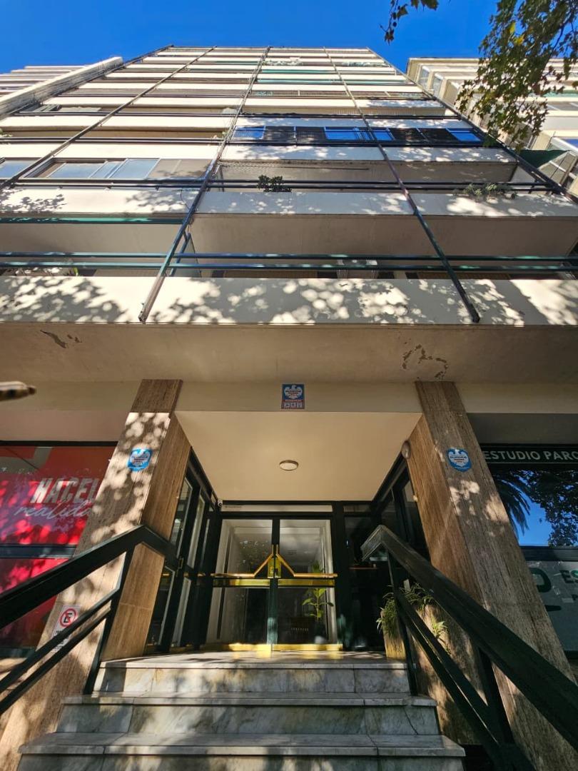 DEPARTAMENTO SOBRE OROÑO - CONTRAFRENTE, expesas bajas