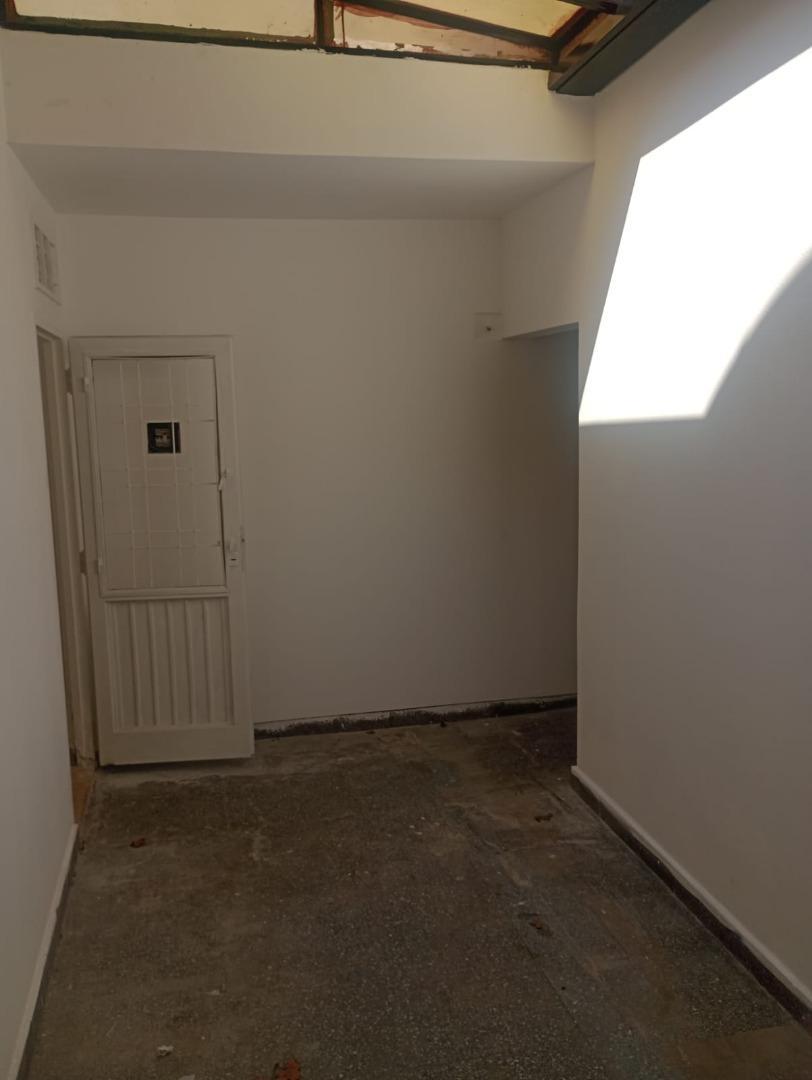 Depto Tipo Casa en Alquiler en Liniers, $ 1.200.000